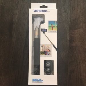 Selfie Rod w/ Bluetooth wireless remote